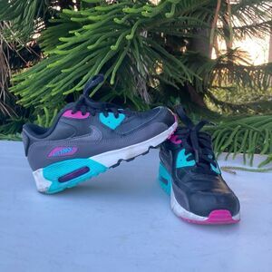 Nike Air Max 90 South Beach Kids Size: 1Y (Boys)
